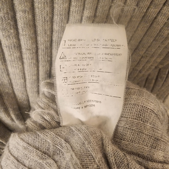 Vince Gray Longsleeve V-Neck Ribbed Knit Button Up Cardigan Sweater Womens Small - Picture 6 of 7